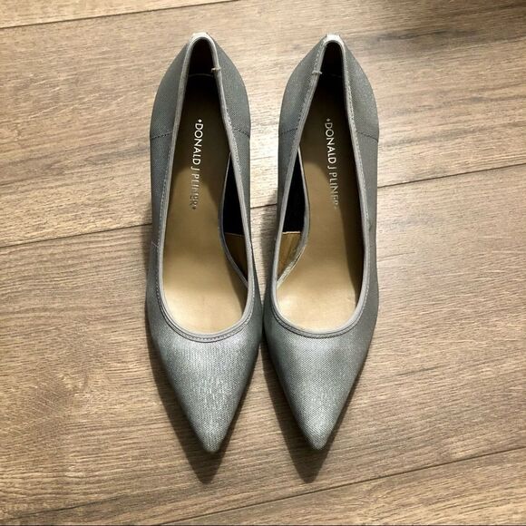 Donald J. Pliner Shoes - Donald J Pliner Silver Heels, Size 6